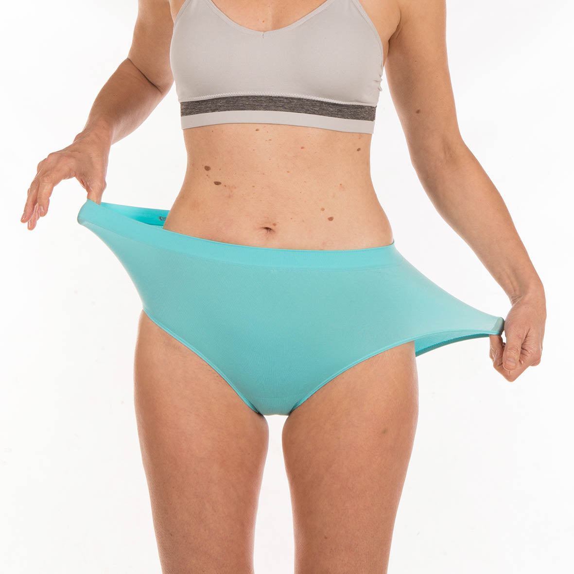 Set 5 Womens Wicking Microfibre G3 Knickers. Cool & Breathable Underwear. Ideal for Sports. Also Comfortable every day wear. M, L, XL